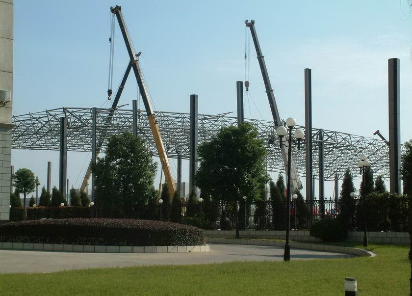 湛江加油站罩棚网架